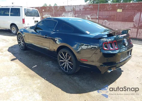 2014 Ford Mustang V6 from USA, damaged, VIN 1ZVBP8AM6E5300301